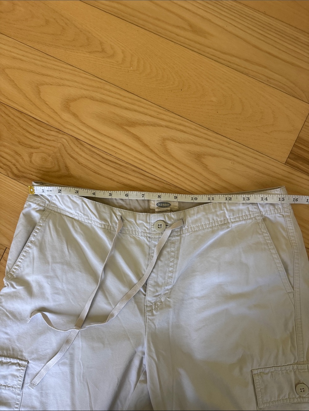 Old Navy Size 4 Khaki Cargo Flare Pants 100% Cotton Wide Leg Y2K Utility - Picture 8 of 14